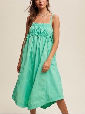 Listicle Women’s Mint Green Smocked Bodice Midi Dress